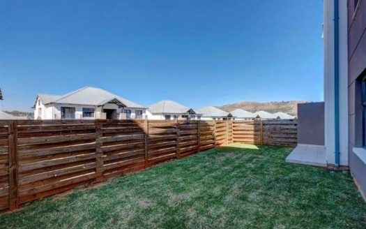 Modern 3 bed apartment available to rent in Wilgeheuwel