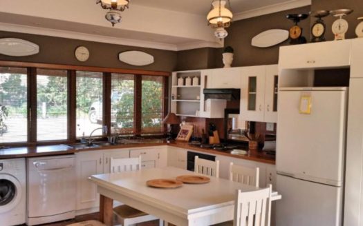 Fully Furnished House Available in Chartwell