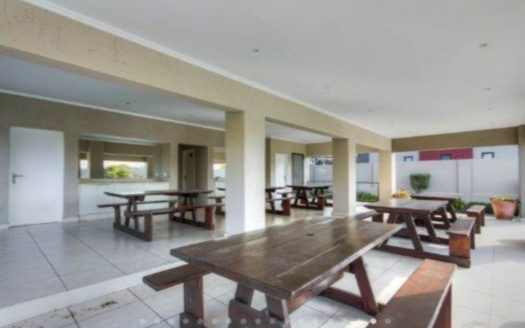 3 Bed Apartment in Lonehill