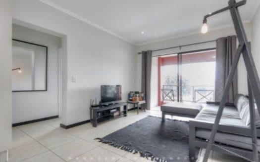 3 Bed Apartment in Lonehill