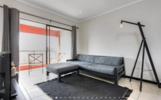 3 Bed Apartment in Lonehill