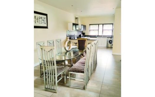 4 Bed Apartment in Sandton Central